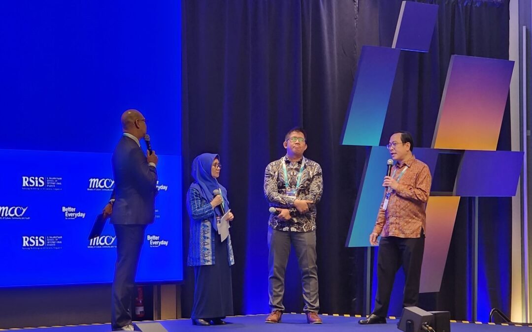 Alumni LKLB Bagikan Kisah Perubahan Siswa dalam ICCS Singapura